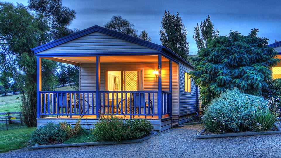 toora tourist park cabins